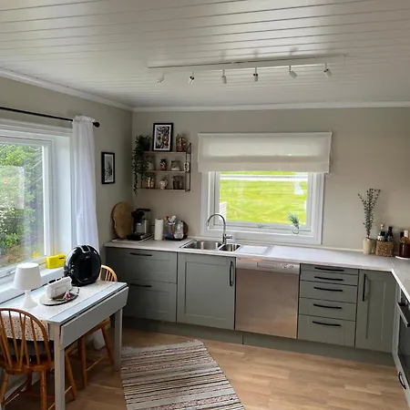 Sjønært Feriehus, Båt Tilgjengelig For Leie