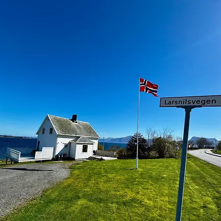 Sjonaert Feriehus, Bat Tilgjengelig For Leie Holiday home Alesund