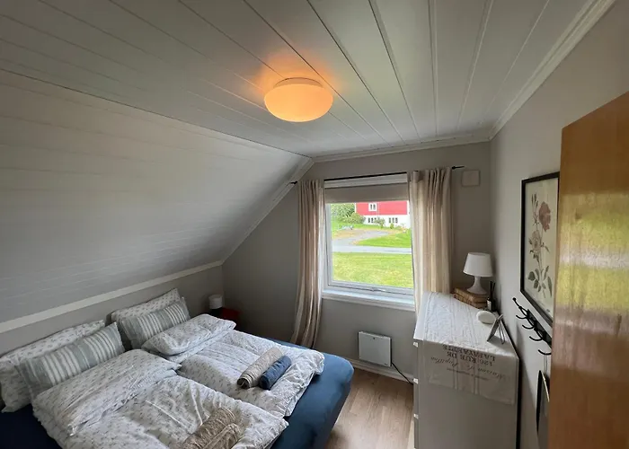 Semesterbostad Sjonaert Feriehus, Bat Tilgjengelig For Leie *